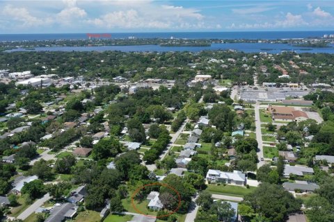 House in Sarasota, Florida 3 bedrooms, 122.72 sq.m. № 1340829 - photo 26