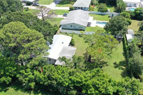 Villa ou maison à vendre à Sarasota, Floride: 3 chambres, 122.72 m2 № 1340829 - photo 23