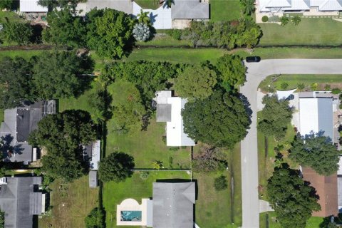 House in Sarasota, Florida 3 bedrooms, 122.72 sq.m. № 1340829 - photo 25