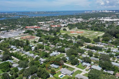 Villa ou maison à vendre à Sarasota, Floride: 3 chambres, 122.72 m2 № 1340829 - photo 27