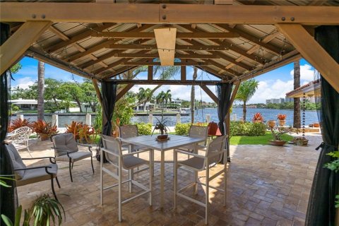 Villa ou maison à vendre à Fort Lauderdale, Floride: 3 chambres, 492.2 m2 № 527287 - photo 28