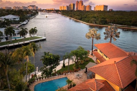 Villa ou maison à vendre à Fort Lauderdale, Floride: 3 chambres, 492.2 m2 № 527287 - photo 2