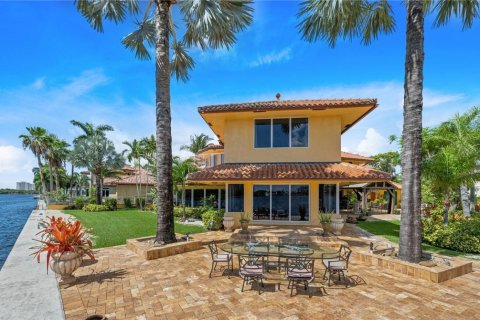 Villa ou maison à vendre à Fort Lauderdale, Floride: 3 chambres, 492.2 m2 № 527287 - photo 6