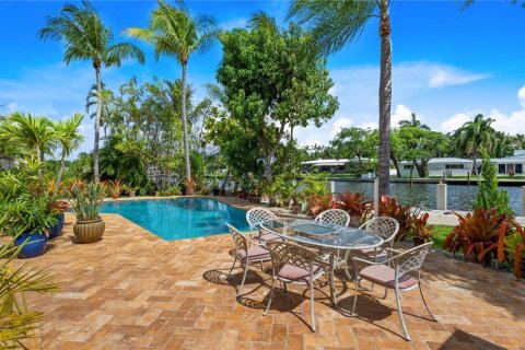 Villa ou maison à vendre à Fort Lauderdale, Floride: 3 chambres, 492.2 m2 № 527287 - photo 12