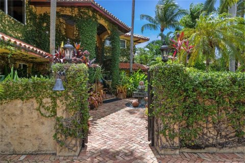 Villa ou maison à vendre à Fort Lauderdale, Floride: 3 chambres, 492.2 m2 № 527287 - photo 20