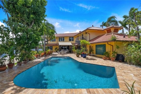 Villa ou maison à vendre à Fort Lauderdale, Floride: 3 chambres, 492.2 m2 № 527287 - photo 15