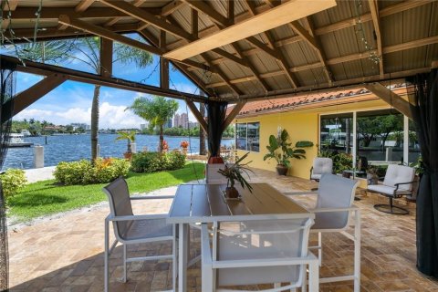 Villa ou maison à vendre à Fort Lauderdale, Floride: 3 chambres, 492.2 m2 № 527287 - photo 29