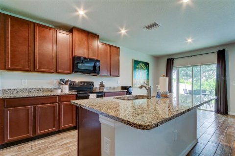 Casa en venta en Land O' Lakes, Florida, 3 dormitorios, 168.9 m2 № 1353267 - foto 9