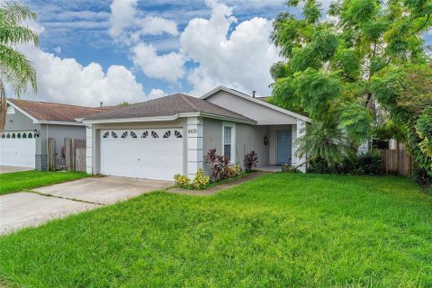 Villa ou maison à vendre à Kissimmee, Floride: 3 chambres, 117.24 m2 № 1353264 - photo 2