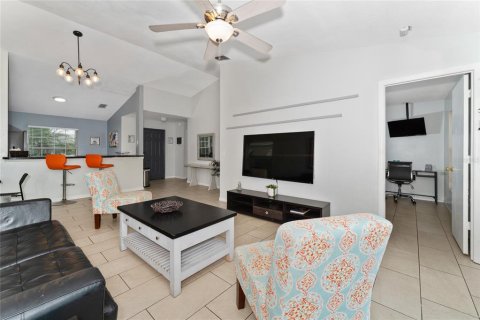 Villa ou maison à vendre à Kissimmee, Floride: 3 chambres, 117.24 m2 № 1353264 - photo 9