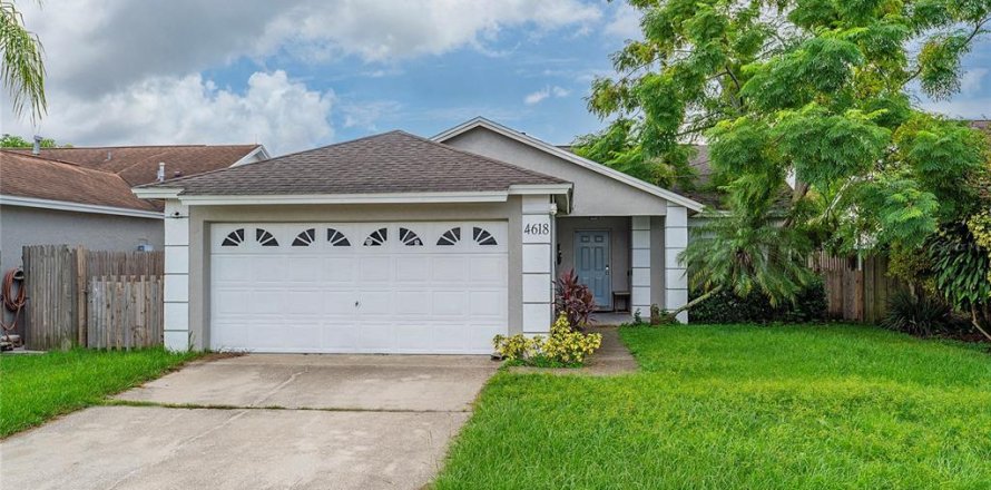 Casa en Kissimmee, Florida 3 dormitorios, 117.24 m2 № 1353264