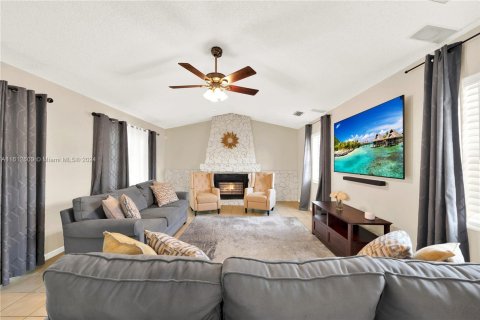 Villa ou maison à vendre à Coral Springs, Floride: 4 chambres, 245.63 m2 № 1234259 - photo 24