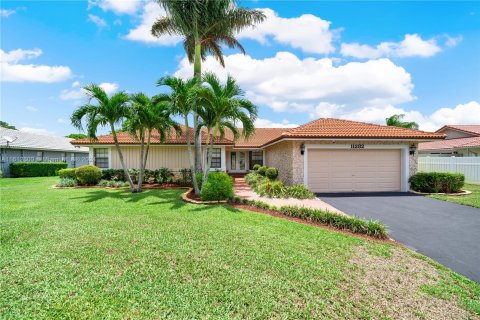 Villa ou maison à vendre à Coral Springs, Floride: 4 chambres, 245.63 m2 № 1234259 - photo 2
