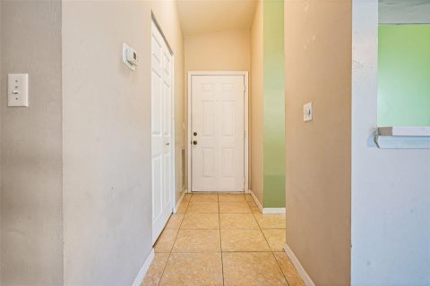 Купить кондоминиум в Форт Майерс, Флорида 8 комнат, 88.81м2, № 1106637 - фото 12