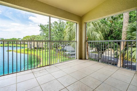 Condo in Fort Myers, Florida, 2 bedrooms  № 1106637 - photo 6