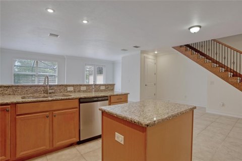 Touwnhouse à vendre à Palm Harbor, Floride: 3 chambres, 228.91 m2 № 1344866 - photo 15