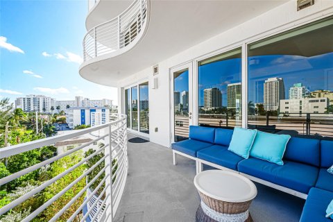 Condo in Fort Lauderdale, Florida, 3 bedrooms  № 987381 - photo 14