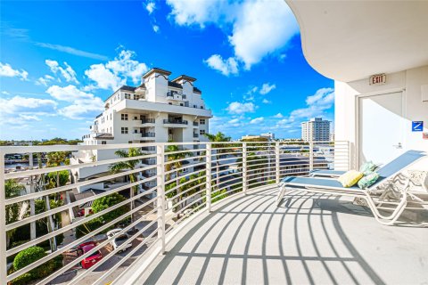 Condo in Fort Lauderdale, Florida, 3 bedrooms  № 987381 - photo 15