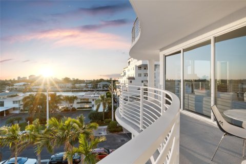 Condo in Fort Lauderdale, Florida, 3 bedrooms  № 987381 - photo 20