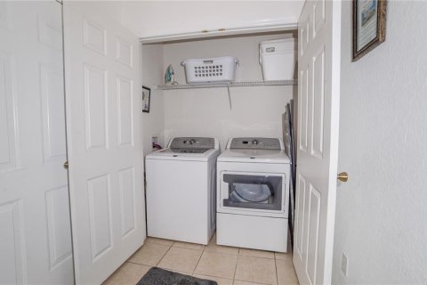 Condo in Kissimmee, Florida, 2 bedrooms  № 1298729 - photo 14