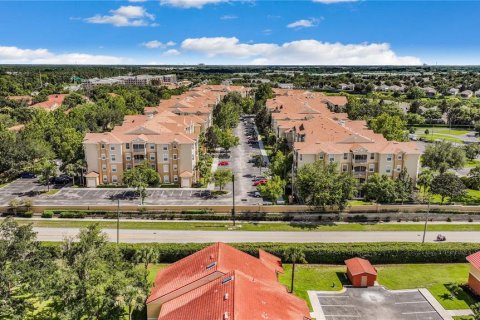 Condo in Kissimmee, Florida, 2 bedrooms  № 1298729 - photo 20