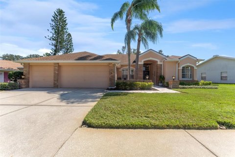 Casa en venta en Trinity, Florida, 3 dormitorios, 240.62 m2 № 1405734 - foto 2