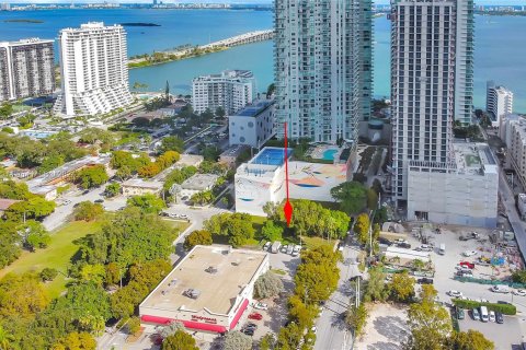 Commercial property in Miami, Florida № 986743 - photo 15