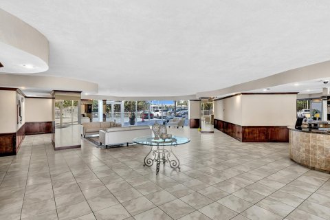 Copropriété à vendre à Fort Lauderdale, Floride: 2 chambres, 102.19 m2 № 1180323 - photo 15