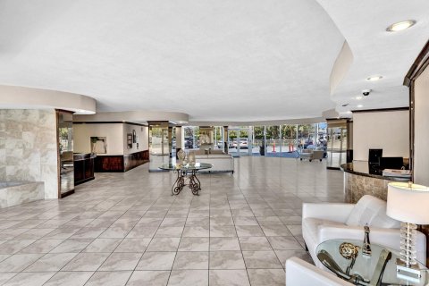 Copropriété à vendre à Fort Lauderdale, Floride: 2 chambres, 102.19 m2 № 1180323 - photo 14