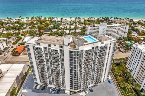 Condo in Fort Lauderdale, Florida, 2 bedrooms  № 1180323 - photo 22