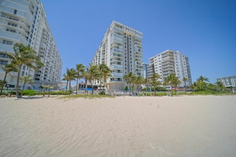 Copropriété à vendre à Pompano Beach, Floride: 2 chambres, 130.06 m2 № 1136457 - photo 11