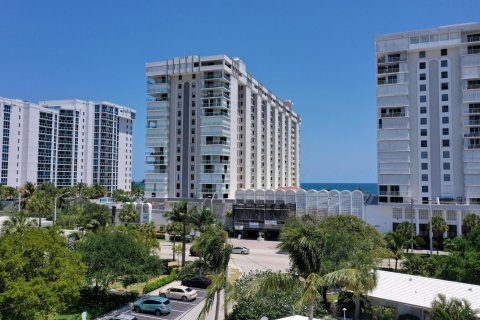 Copropriété à vendre à Pompano Beach, Floride: 2 chambres, 130.06 m2 № 1136457 - photo 1