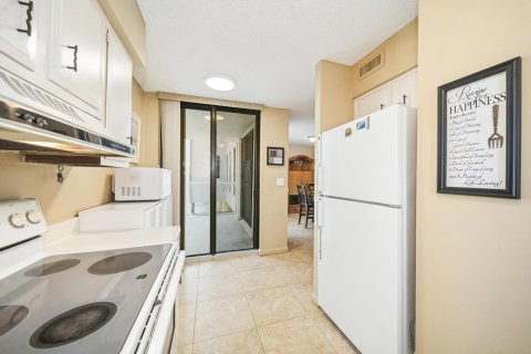 Copropriété à vendre à Pompano Beach, Floride: 2 chambres, 130.06 m2 № 1136457 - photo 22