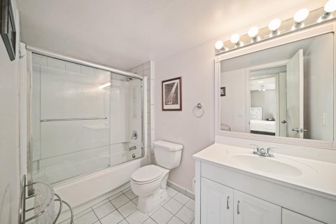 Copropriété à vendre à Pompano Beach, Floride: 2 chambres, 130.06 m2 № 1136457 - photo 24