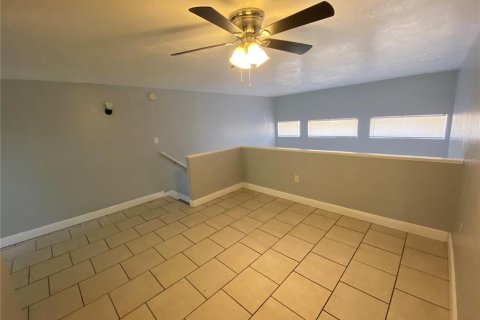 Condo in Orlando, Florida, 1 bedroom  № 1297972 - photo 14