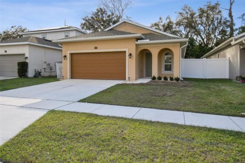 Villa ou maison à louer à Ocoee, Floride: 3 chambres, 147.9 m2 № 1357421 - photo 1