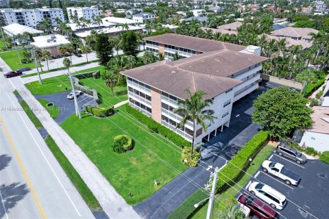 Copropriété à vendre à Boca Raton, Floride: 2 chambres, 89.19 m2 № 1332207 - photo 2