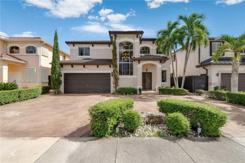 Villa ou maison à vendre à Miami, Floride: 3 chambres, 206.89 m2 № 1332163 - photo 1