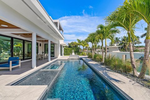 Villa ou maison à vendre à Riviera Beach, Floride: 5 chambres, 516.54 m2 № 733153 - photo 13
