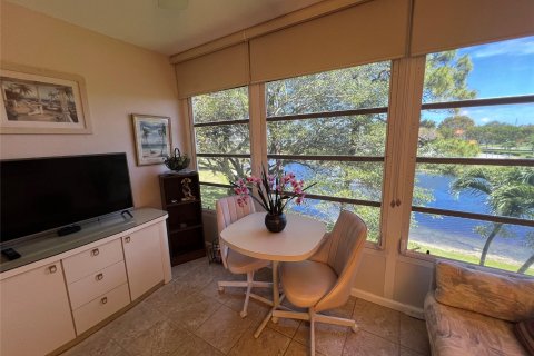 Condo in Deerfield Beach, Florida, 1 bedroom  № 1141352 - photo 23