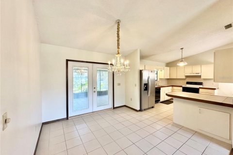 Villa ou maison à vendre à Ocala, Floride: 2 chambres, 116.69 m2 № 1341960 - photo 11