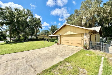 Villa ou maison à vendre à Ocala, Floride: 2 chambres, 116.69 m2 № 1341960 - photo 2