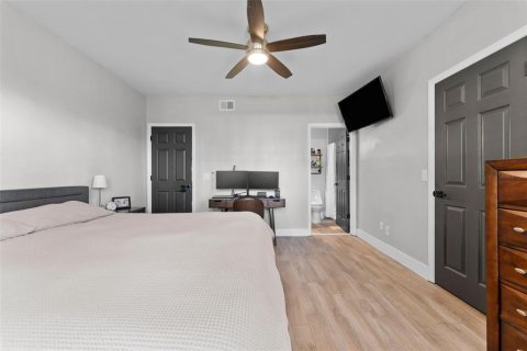 Copropriété à vendre à Tampa, Floride: 2 chambres, 119.47 m2 № 1341924 - photo 15