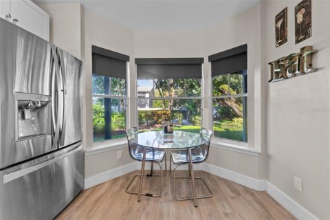 Copropriété à vendre à Tampa, Floride: 2 chambres, 119.47 m2 № 1341924 - photo 5