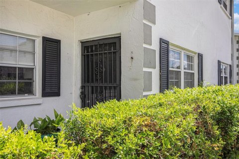 Condominio en venta en Bradenton, Florida, 2 dormitorios, 100.89 m2 № 1341926 - foto 4