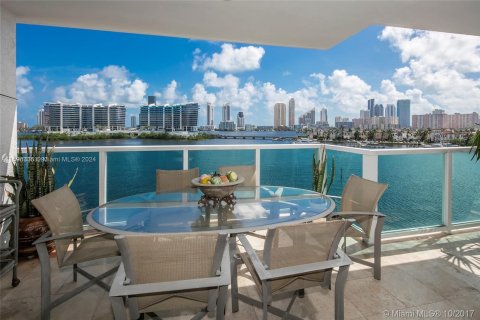 Condo in Aventura, Florida, 2 bedrooms  № 1206269 - photo 30