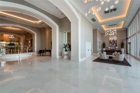 Condo in Aventura, Florida, 2 bedrooms  № 1206269 - photo 9