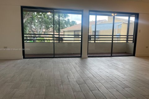 Copropriété à vendre à Miramar, Floride: 2 chambres, 92.9 m2 № 1399554 - photo 10