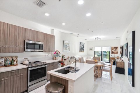 Copropriété à vendre à Doral, Floride: 2 chambres, 104.89 m2 № 1388126 - photo 6