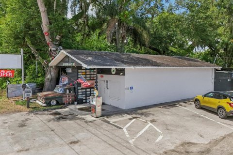 Propiedad comercial en venta en Zephyrhills, Florida, 444.72 m2 № 1243946 - foto 11